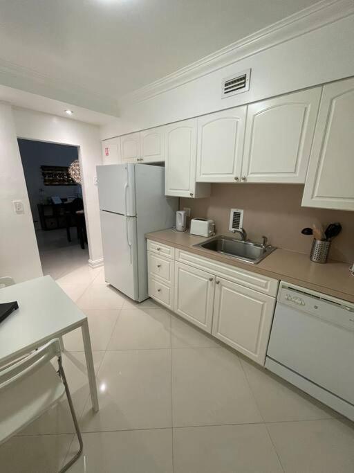 Sian 3G Apartman Hollywood Kültér fotó